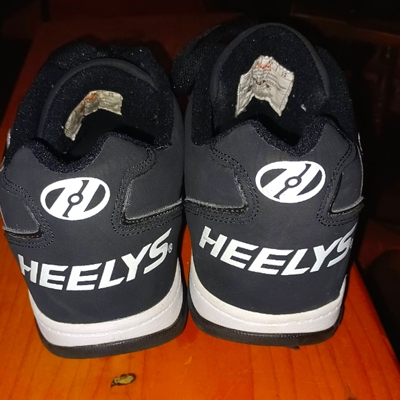Heelys Propel 2.0 Black & White Size 10 - Picture 5 of 7